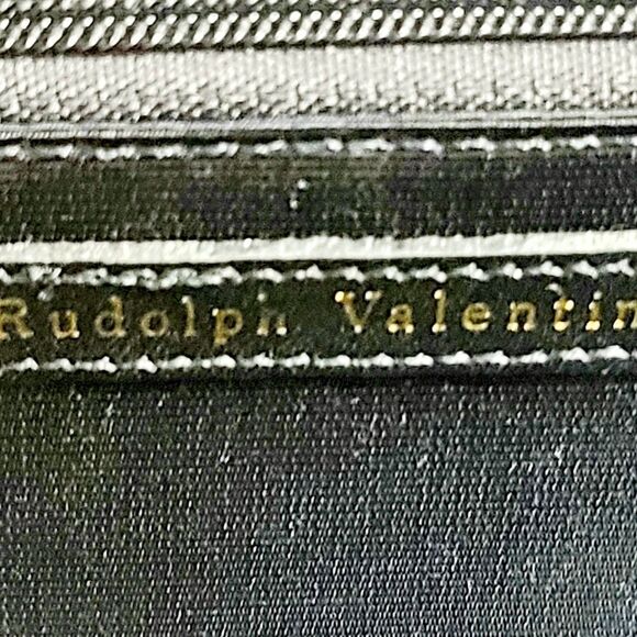Ridoplph Valentino Learher - Picture 6 of 6
